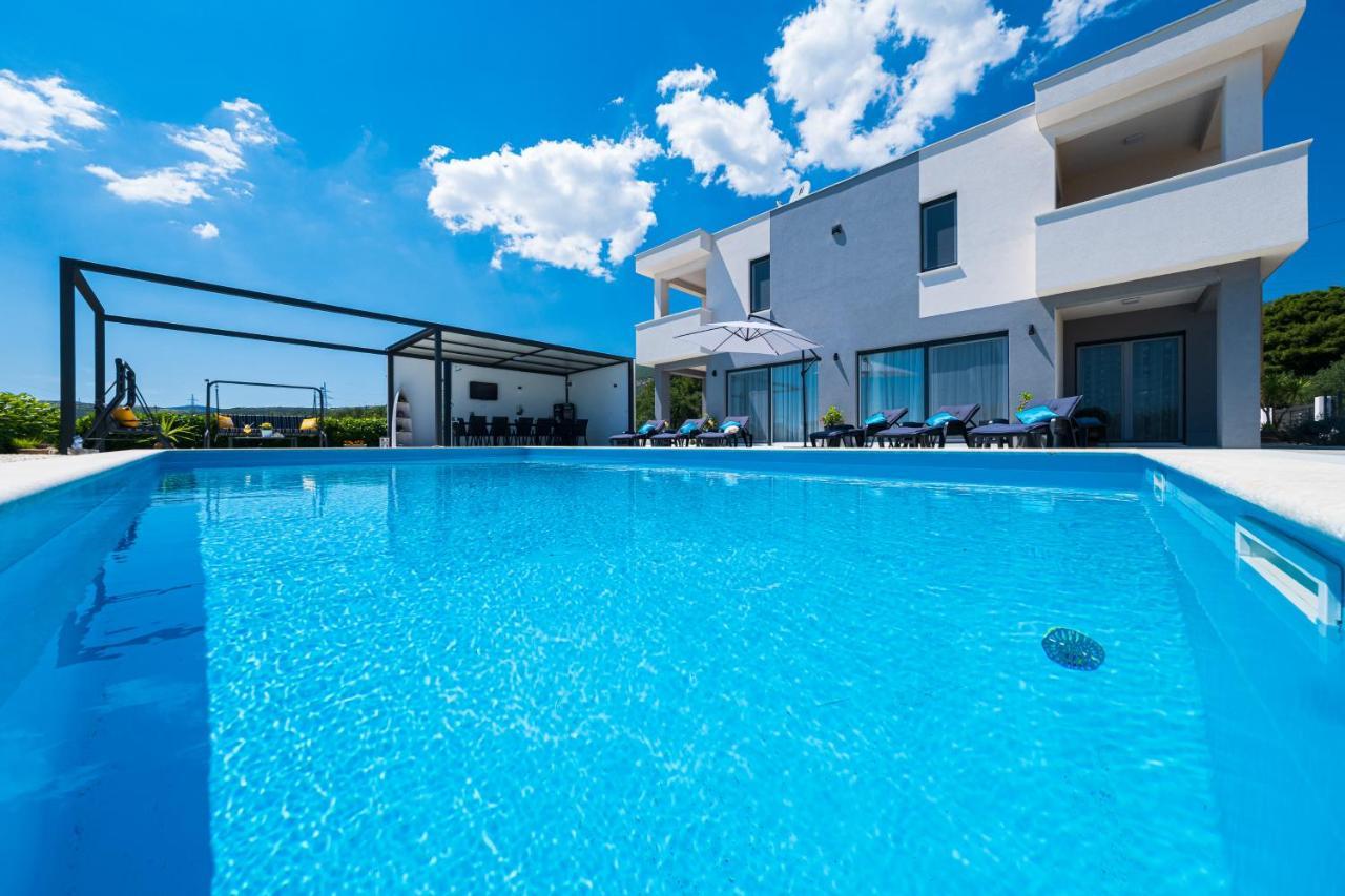 Villa Sky - Heating Pool Кастель-Нови Экстерьер фото