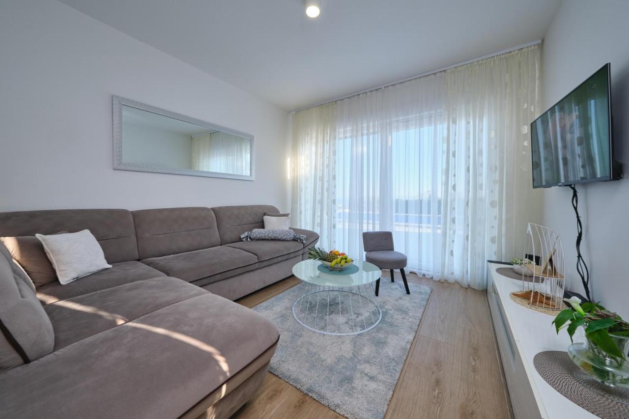 Villa Sky - Heating Pool Кастель-Нови Экстерьер фото